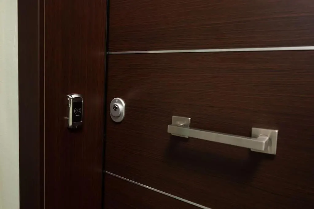 Modern Office Apartment.Wifi,2A/C,Luxury Fur/Tures Thessaloniki Apartment