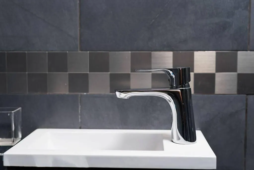 Modern Office Apartment.Wifi,2A/C,Luxury Fur/Tures Thessaloniki Apartment